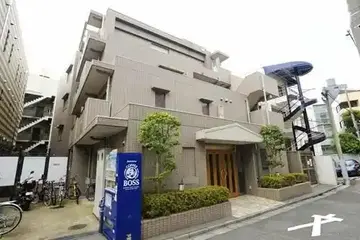 カスタリア千駄ヶ谷の外観