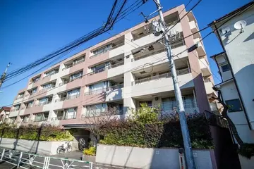 藤和シティホームズ初台の外観