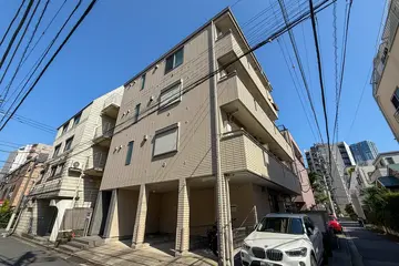 アルト南麻布の外観