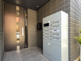 Mansion Estate 2階