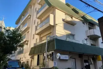 西小山ハイツの外観