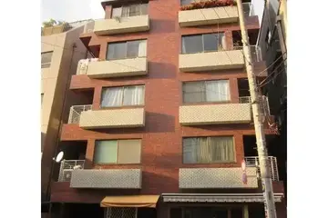 セントラル狸穴の外観