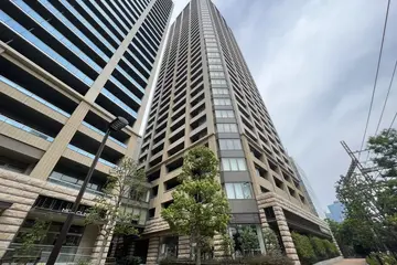 カテリーナ三田タワースイートイーストの外観