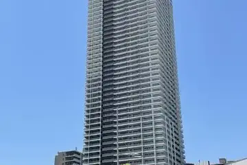 晴海フラッグサンビレッジタワー棟の外観