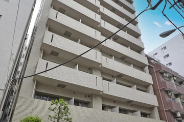 クレアール八重洲通の外観
