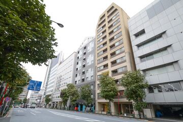 ライフェール新宿御苑ノースサイドの外観