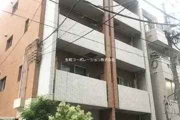 メゾンコルニスの外観