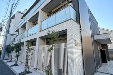 プレジールウエストの外観