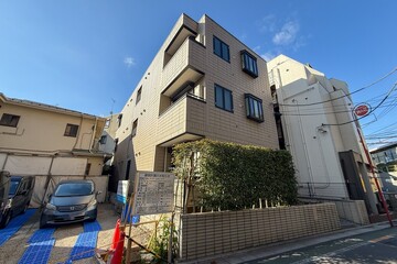 メゾン駒場東大前の外観
