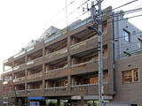 H&M南青山 EAST 2階 E207