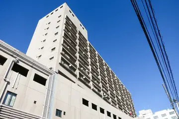 幡ヶ谷ゴールデンマンションの外観