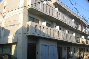 フラットTの外観