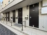 オヴィラージュ エントランス