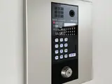 アブソルート白山 エントランス