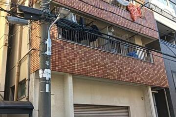 シャトー松が谷の外観