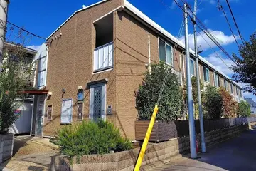 レオパレス小日向の外観