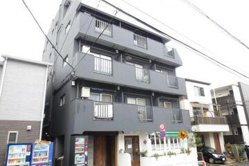 不動前アパートメントの外観