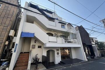 シャトレニュー青山の外観