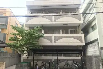 レオパレスユリパレス柏木の外観