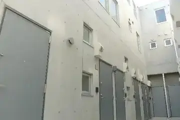 バーミープレイス駒場東大前の外観