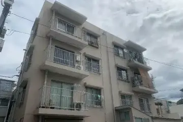 ワタナベビルの外観