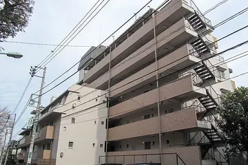 広尾ハイツの外観