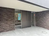 Luana Shinsuikoen エントランス