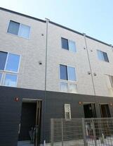 プラハテラス東大前