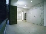 Luxe Yotsuya 7階 701