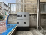 Lugar 3階
