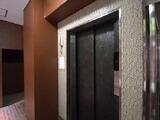 セントラル狸穴 4階
