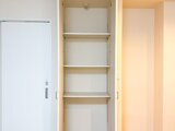 J maison 2階 収納