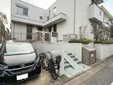 メゾンフラジオレ 駐車場