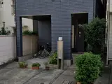 A棟 1階 101 エントランス