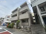 Lugar 3階 302 エントランス