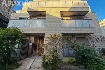 AXISの外観