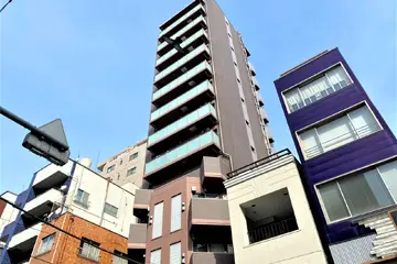 ラヴィラント御茶ノ水の外観