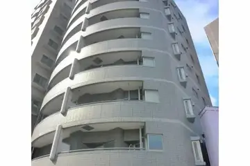 カリフール東中延の外観